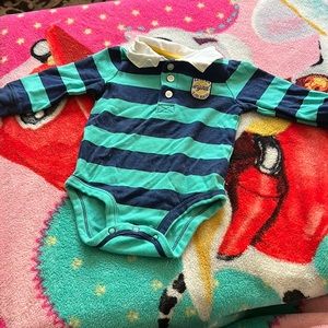 Carters long sleeve onesies (6 months)